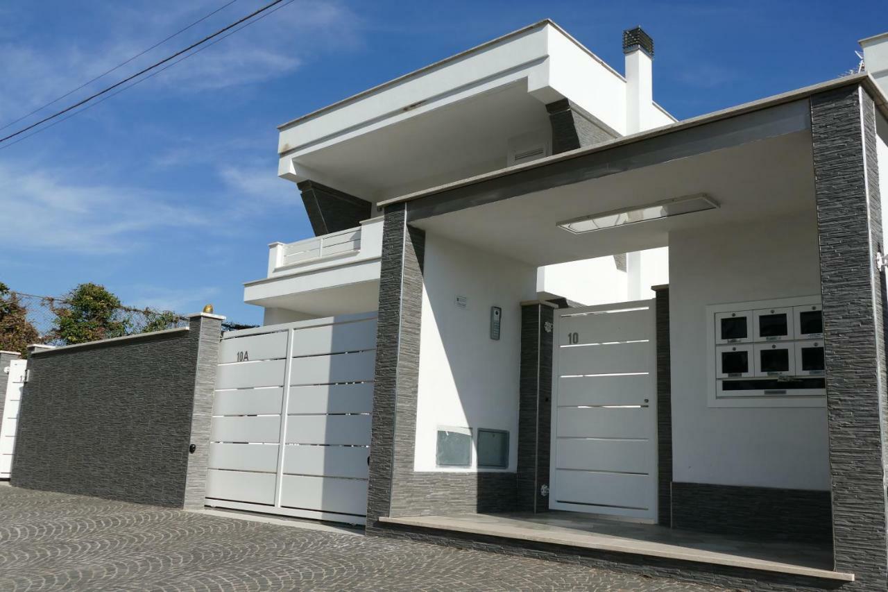 Sosta Rock Apartment Casal Palocco Exterior photo