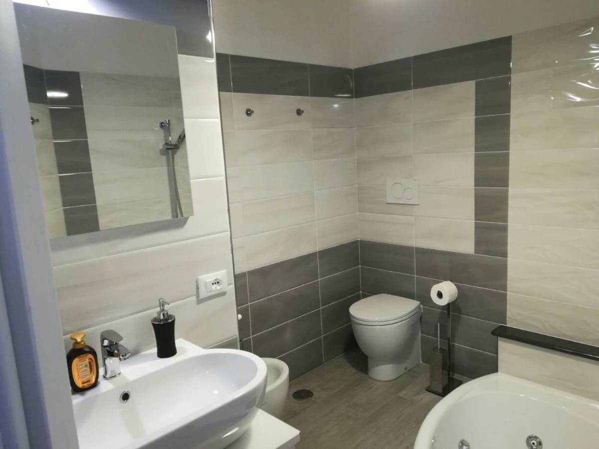 Sosta Rock Apartment Casal Palocco Exterior photo
